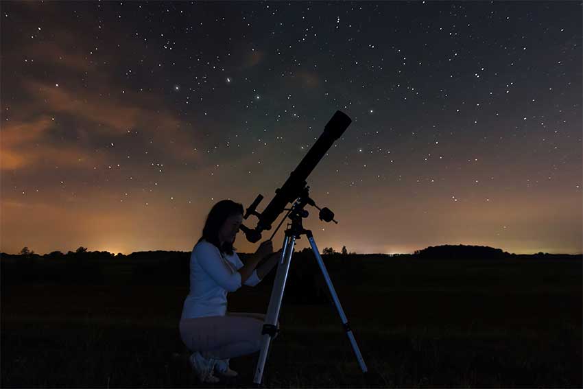 Top tips for stargazing on a clear night sky