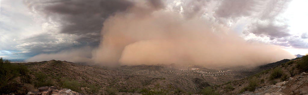 Phoenix dust storm. (Credit: Alan Stark)