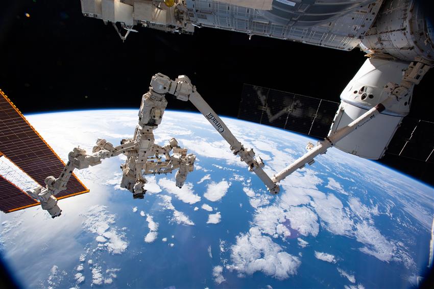 Le Canadarm2 et Dextre – David Saint-Jacques à bord de la Station spatiale internationale