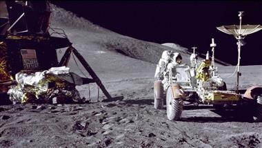 Vignette de la vidéo 'Chris Hadfield rend hommage à la mission Apollo 17'